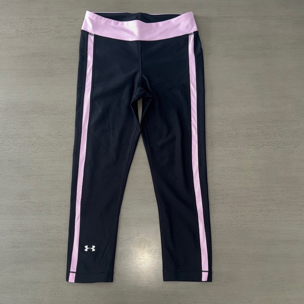 Under Armour Women's Black Capris with Pink Accents